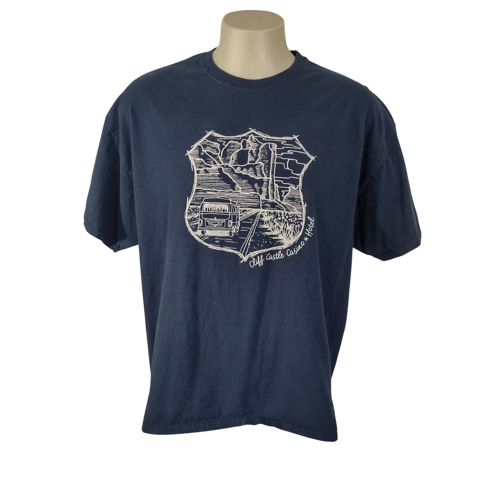 MV Sport T-Shirt 2XL Men VTG Y2K Graphic Tee Navy Cliff Castle Casino Style 207